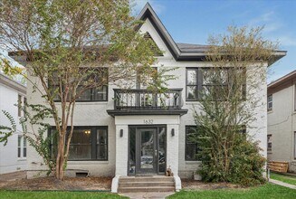 Building Photo - 1632 Hawthorne St