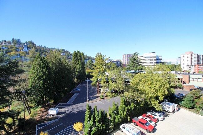 Building Photo - 2309 SW 1st Ave