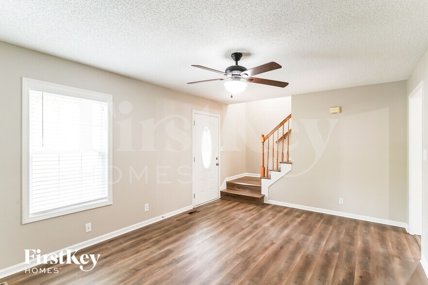 Building Photo - 2675 Elkmont Dr