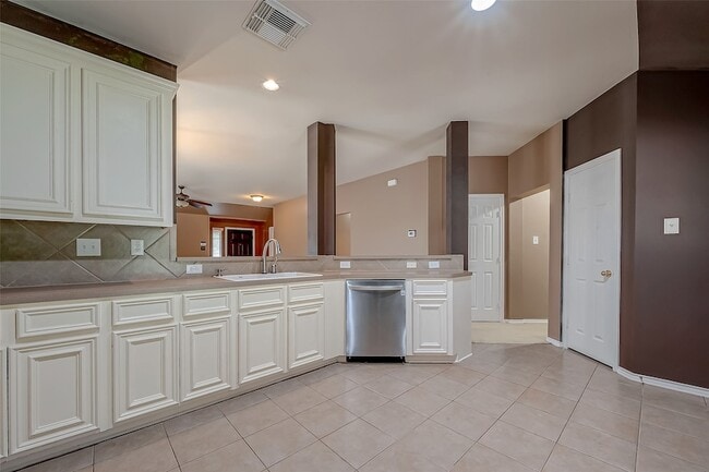 Building Photo - 2102 Cory Crossing Ln