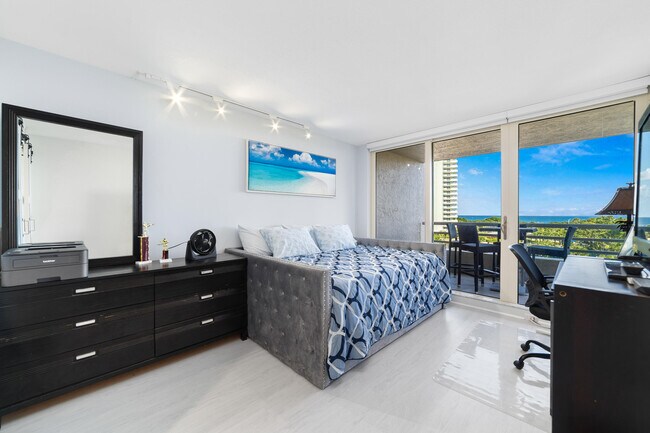 Building Photo - 4101 N Ocean Blvd