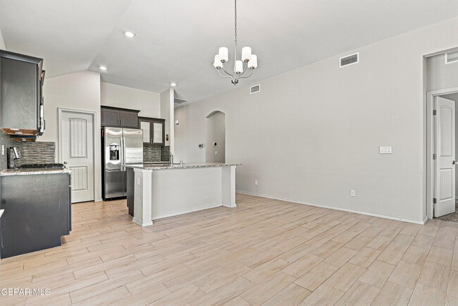 Building Photo - 13965 Margaret Ponce Ave
