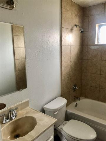 Building Photo - 924 Irene Dr