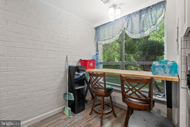 Building Photo - 3352 Huntley Sq Dr