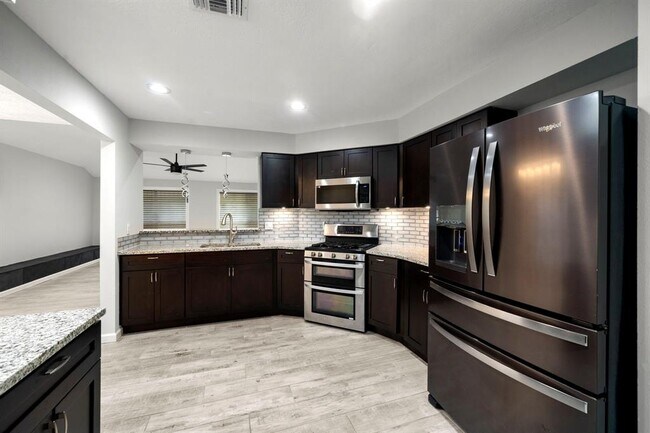 Building Photo - 13234 Boyer Ln