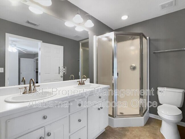 Building Photo - 2613 Willow Ridge Way