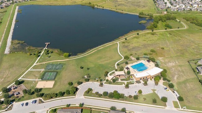 Building Photo - 2953 Diego Dr