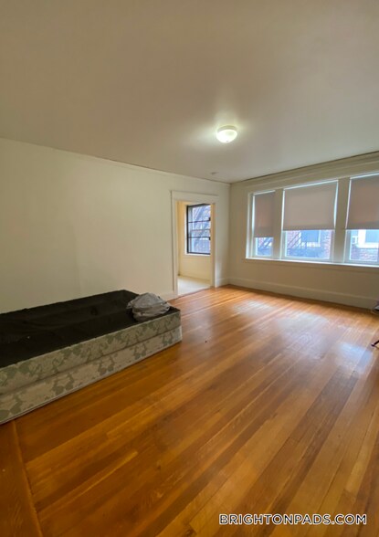 Building Photo - 88 Washington St