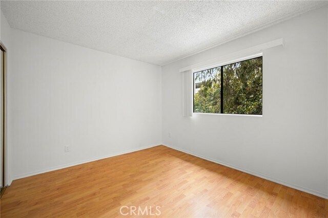 Building Photo - 330 Pioneer Dr