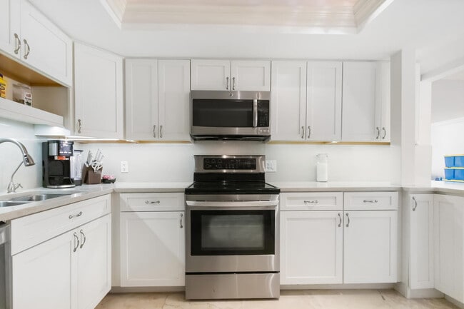 Building Photo - 3610 S Ocean Blvd