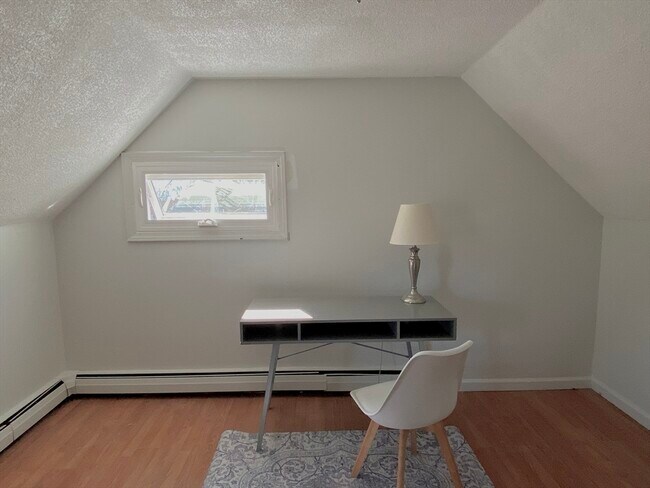 Building Photo - 34 Summer St