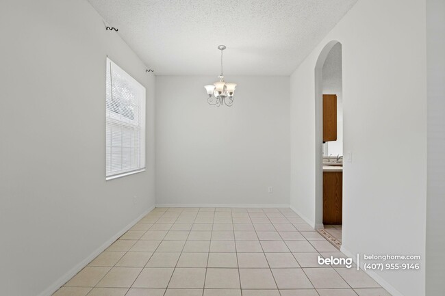 Building Photo - 1220 Cathcart Cir