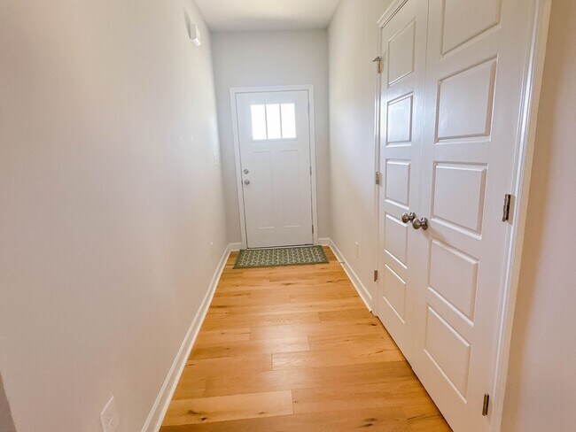 Building Photo - Coming soon! 3 Bedroom 2 Bathroom