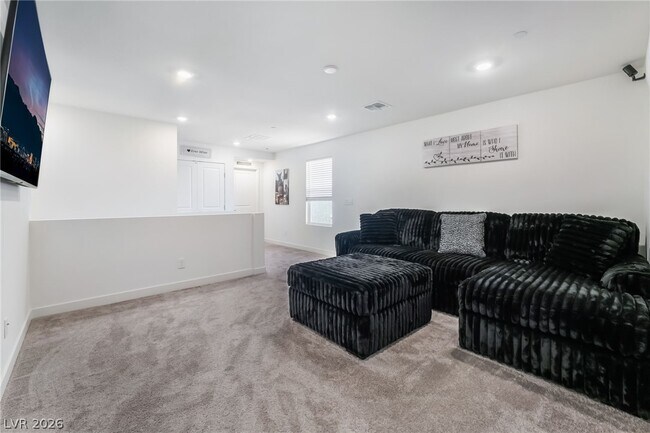 Building Photo - 670 Tranquil Bay Ct
