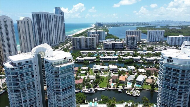 Building Photo - 150 Sunny Isles Blvd