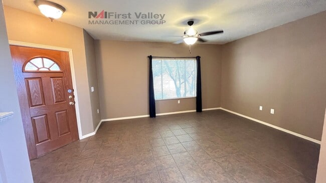 Building Photo - 1 Bedroom, 1 Bath