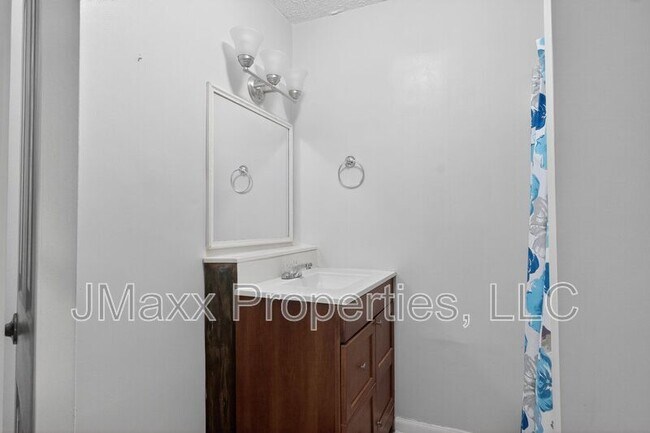 Building Photo - 30 Shiloh Hills Dr NW