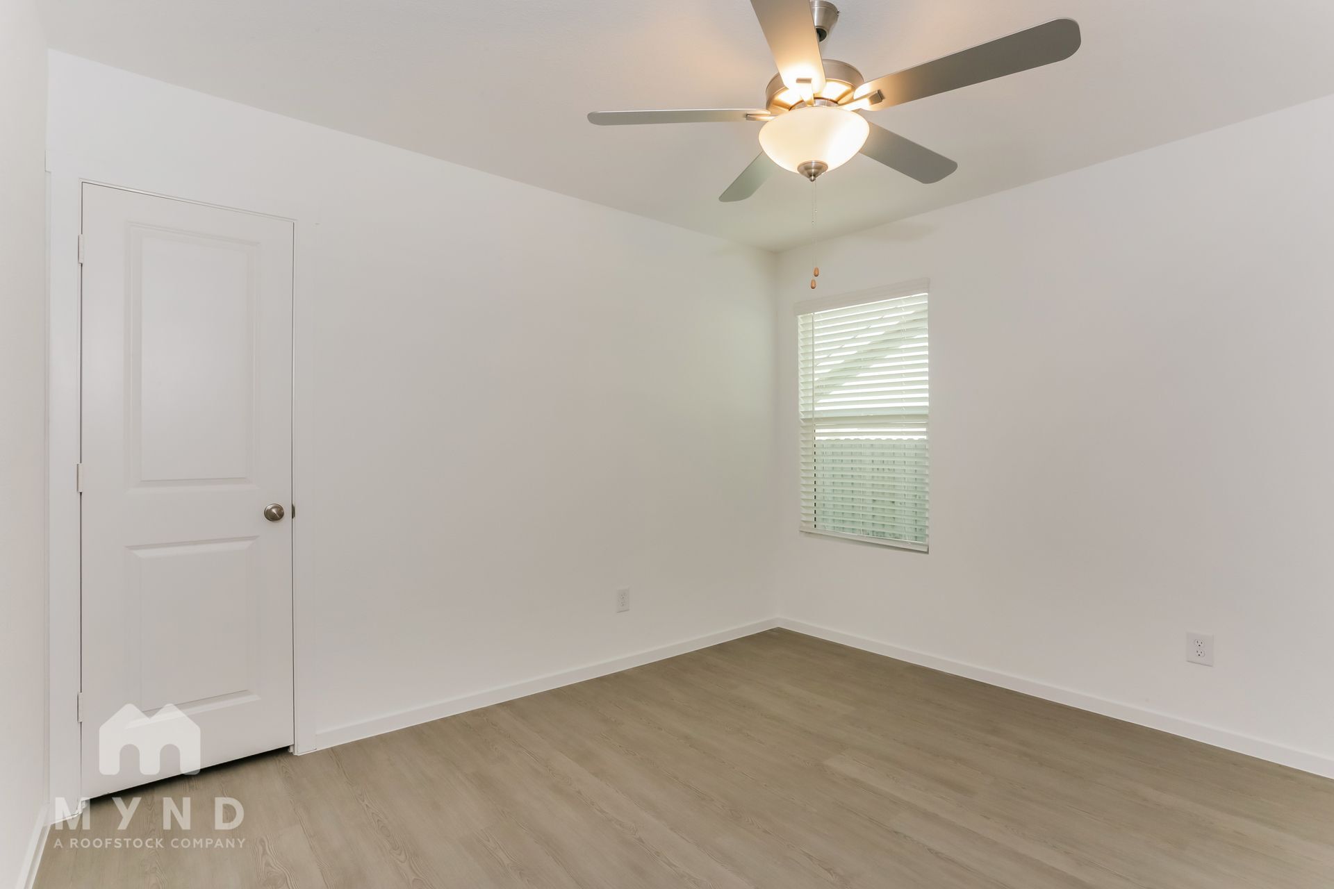 Building Photo - 10140 Dalgreen Cir