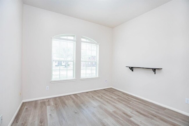 Building Photo - 2710 Falcon Knoll Ln