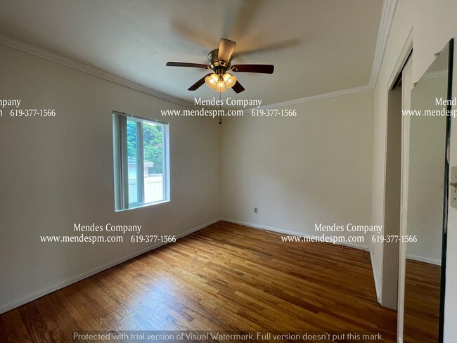 Building Photo - Charming 2 bd / 1 bth Apartment Nestled in...