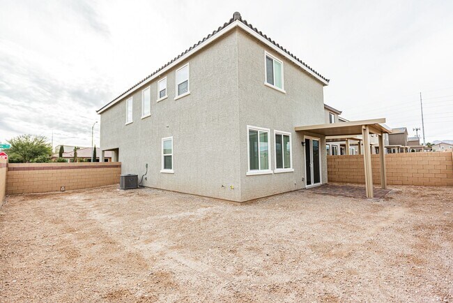 Building Photo - Brand New Home