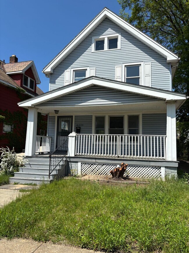 Building Photo - Section 8 Accepted!