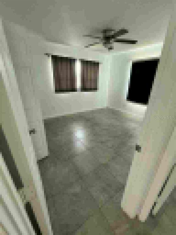 Building Photo - 2302 E Dana Dr