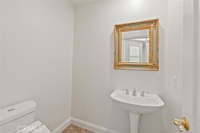 Building Photo - 2140 Chandler Dr