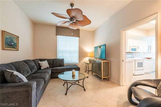 Building Photo - 15150 Royal Windsor Ln