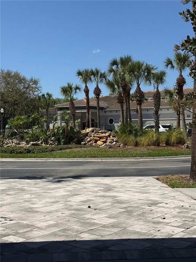 Building Photo - 8543 Spyglass Ln