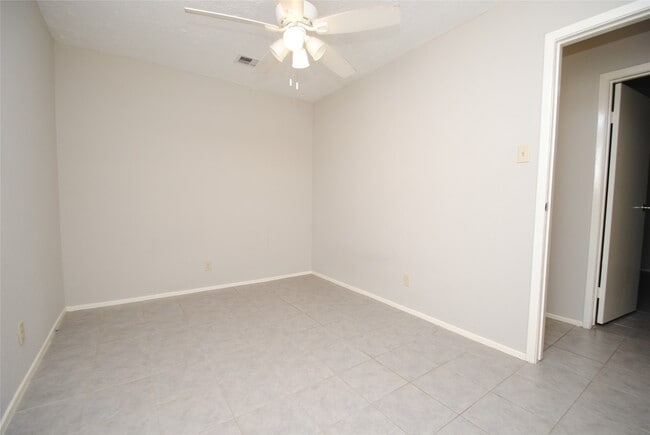Building Photo - 3121 Trembling Creek Cir