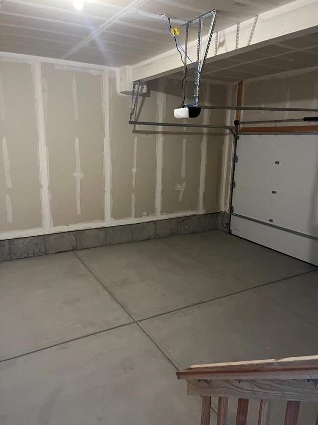 Building Photo - 2384 Canal Vw Ln