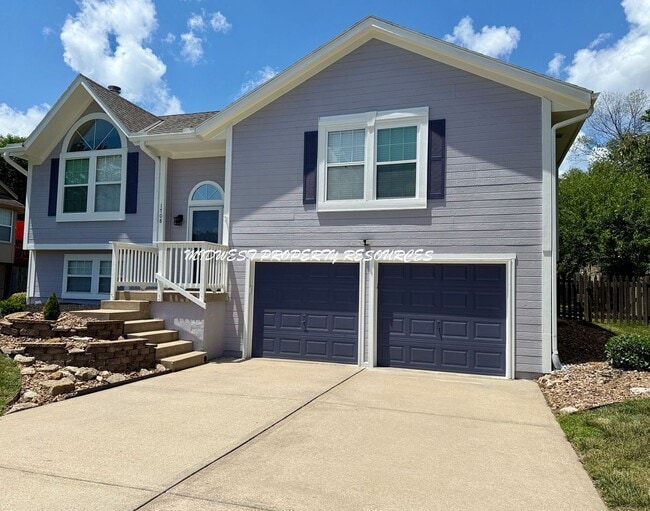 Building Photo - Beautifully Updated 3 Bed, 2 Bath Split-Level Home with Finished Basement