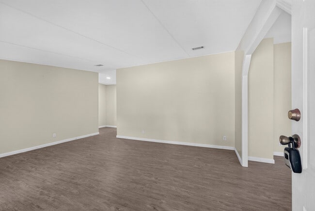Building Photo - 322 Cedar Creek Rd