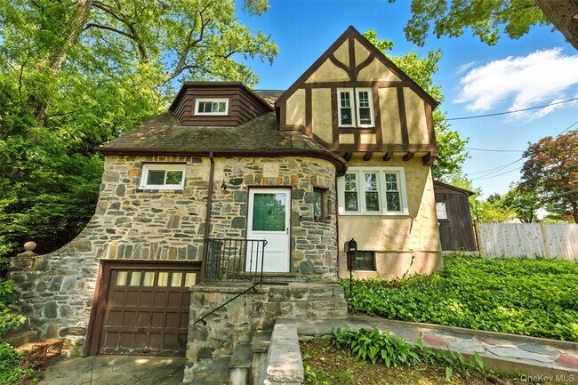 Building Photo - 1 Kennedy Pl