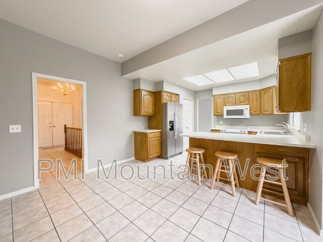 Building Photo - 1123 S 1500 E