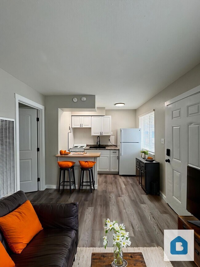 Building Photo - 201 N 30th St