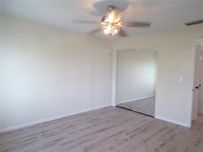 Building Photo - 1335 Mineo Dr