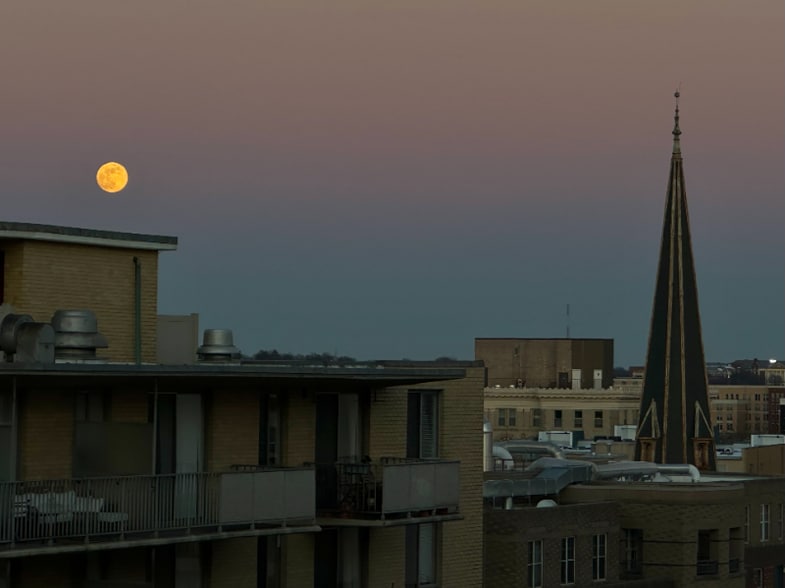 Building Photo - 1420 N St NW