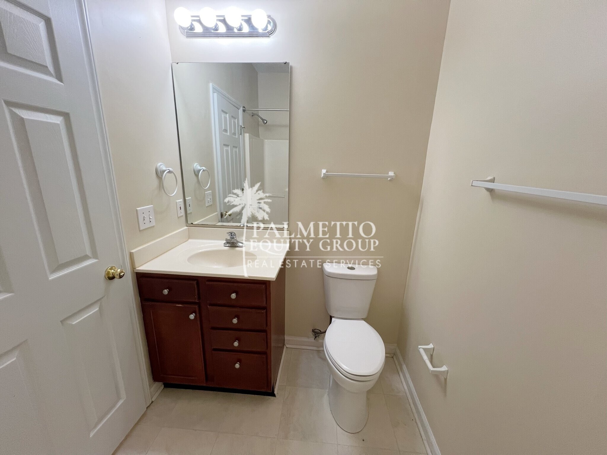 Building Photo - 3001 Greystone Point