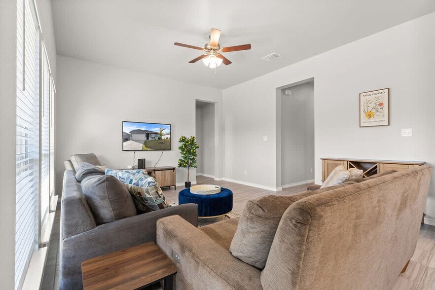 Building Photo - 1116 Monte Verde Dr