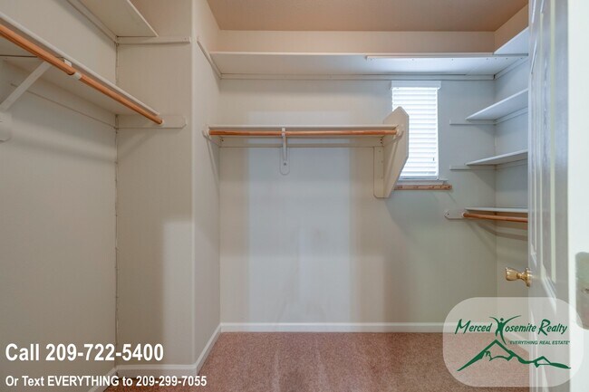 Building Photo - 3841 Tern Ct
