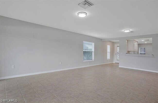 Building Photo - 5784 Declaration Ct