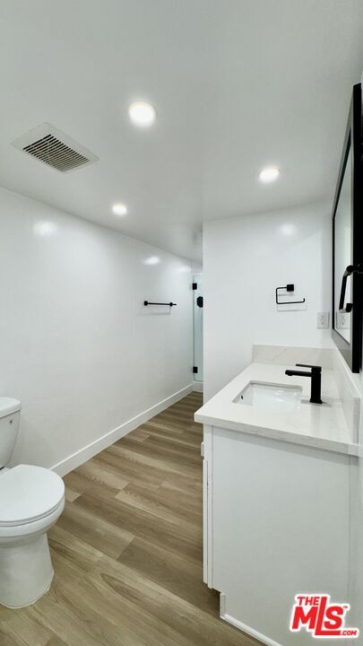 Building Photo - 414 N Palm Dr