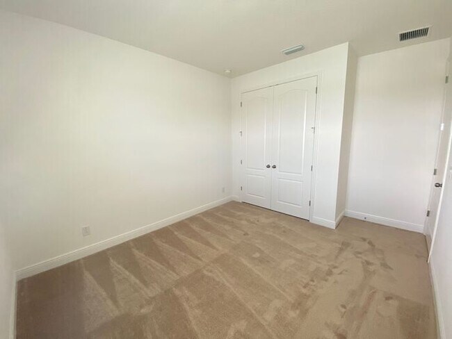 Building Photo - Hanover Lakes-4957 Olivia Court St. Cloud,...