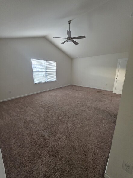 Building Photo - 536 Botanical Ct