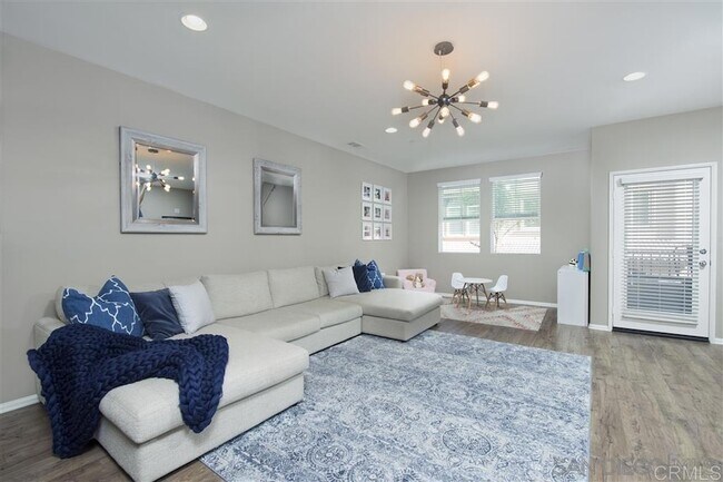 Building Photo - 477 Prosperity Dr