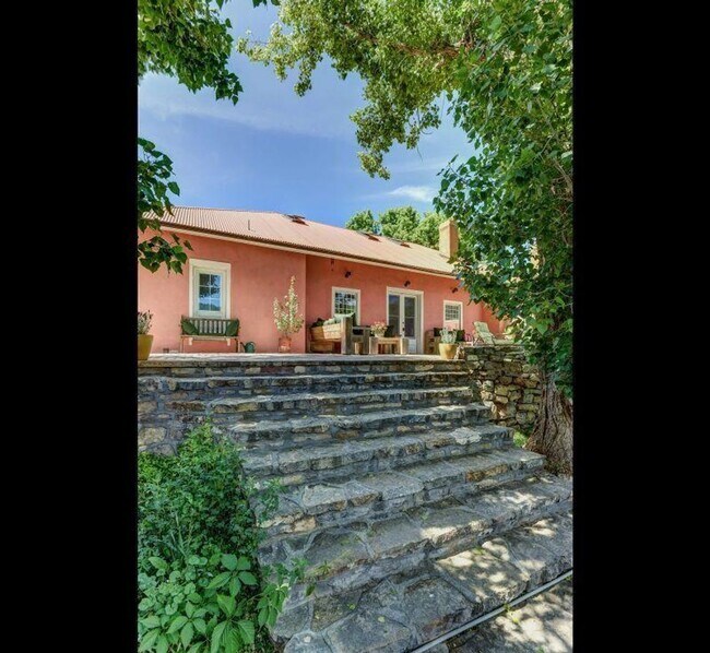 Building Photo - Live in a Piece of Santa Fe’s History – Av...