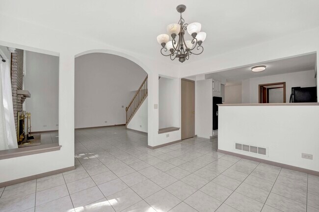 Building Photo - 2164 Seaver Ln