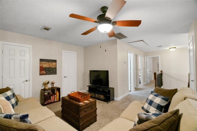 Building Photo - 415 Lago Trace Dr